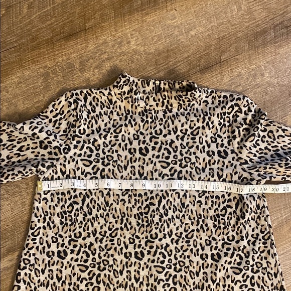 NWOT Tyler Böe Chrissy Top In Leopard Print Size XS - Picture 6 of 9
